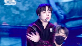 더쿠 - 종현이 가요대전 직캠짤들 떴다