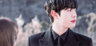 더쿠 - 아침 볼뽀뽀.gif
