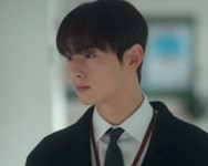 더쿠 - 이래놓고 다리 놔주기 화이팅 외치는 진서원