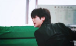 더쿠 - 다음주 액션 말아주는 방탄소년단 진  예고