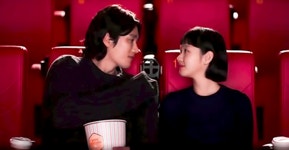 더쿠 - 마이구미 영화관씬.gif