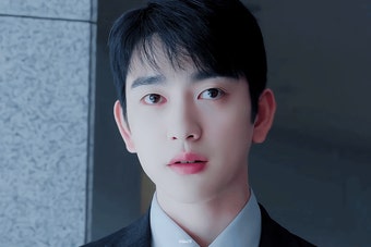 더쿠 - 미지의서울 1화 이호수.gif