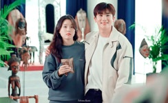 더쿠 - 펜트하우스 염천부부 새봄이현..gif