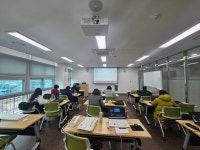 미디어 크리에이터 동영상 편집 제작(중급) 과정 강의 진행 - 의성도서관