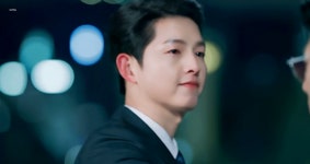 센조 끝에 설핏 웃는 거 존잘 - 드영배 카테고리