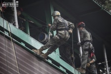 해병닷컴 - 해병대 신병 1296기 3,5교육대 6주차 극기주 - 훈련모음