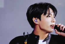 더쿠 - 실시간 1200만명이 시청한 정국 단독 쇼케이스 (앨범 전곡 쌩라이브)