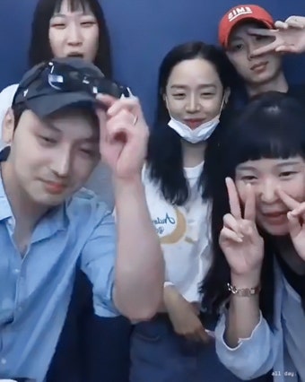 더쿠 - 230907 영화 <그녀가 죽었다>팀.gif