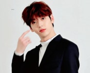 더쿠 - 마리끌레르 비하인드 스케치 수빈 움짤 모음 (2)