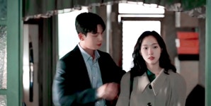 더쿠 - 도일이 인주 어깨 잡는거 ㄹㅇ 고자극 아니냐고