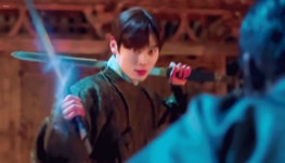 더쿠 - 율이 2화 12화 액션합짤.gif