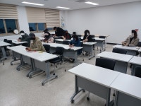 스마트폰으로 유튜브 크리에이터 되기 강의 진행 - 경북도립대학