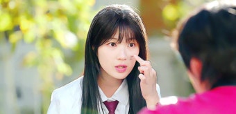 더쿠 - 얼굴에 숯검댕 묻은 솔이 .gif