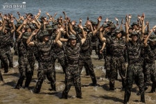 해병닷컴 - 해병대 신병 1296기 3교육대 3주차 - 해상돌격훈련
