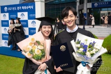 더쿠 - ㅂㅂㄹㅅ 울엄마가 쭌쏭 웃는거 닮았대