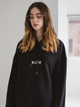 블로우(BLOW) 스트릿브랜드 블로우만의 고유디자인이 돋보이는 남녀공용의 오버핏 후디BACK LOGO HOODIEBACK LOGO HOODIE | GVG 스토어.... 