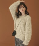 HEYUMM（ヘユム）の「HEYUMM　Vネックラメフリンジセーター（ニット/セーター）」 - WEAR