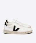 VEJA（ヴェジャ）の「VEJA / V-10 スニーカー（スニーカー）」 - WEAR