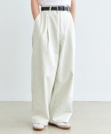 SINSS（シンス）の「Wide balloon denim / ワイドバルーンデニム（デニムパンツ）」 - WEAR