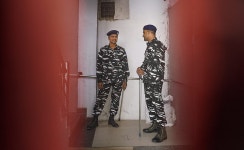 NewsClick Raids: 5 Cities, 100 Sites, 500 Cops: How Delhi Police Planned NewsClick Raids 5 Cities, 100 Sites, 500 Cops: How Delhi... 