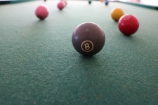 및 스포츠, 녹색, 당구 공, 빨간, 계략, 흑발 수영장, 캐롬 당구, 풀, 팔 공, 큐 스틱, 당구장, 잔디, 휴양, 놀이, 베이 즈 4154x2337 - dazdaw... 