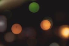 무료 이미지 : 빛, 보케, 차, 꽃, 빨간, 휴일, 자동, 어둠, 크리스마스, 조명, 원, 에너지, 미술, 그림 물감, 가스, 밤에, 주유소... 