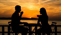 무료 이미지 : 남편, 아내, 향유, 하늘, 일몰, 태양, 해돋이, 바다, 실루엣, 애정, 로맨스, 아침, 햇빛, 잔광, 고요한, 수평선, 저녁... 