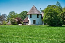 Free Images : lago, property, land lot, natural landscape, cottage, house, grass family, farm, farmhouse, real estate, rural area... 