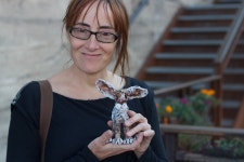 무료 이미지 : 사람들, 소녀, 여자, 초상화, 봄, 유행, 푸른, 레이디, 시원한 이미지, 드레스, 안경, 아름다움, 인물 사진, 시력 보호... 