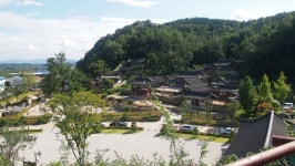 무료 이미지 : 도시, 산맥, 휴가, 마을, 박물관, 관광 여행, 의지, 유적, 재산, 주거 지역, 기왓장, 인간 정착, 압정 4032x2272 - - 883700... 