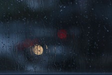 무료 이미지 : 눈, 보케, 조직, 비, 창문, 유리, 분위기, 어두운, 반사, 날씨, 어둠, 대기권 밖, 스크린 샷, 동결, 컴퓨터 벽지 4752x3168... 