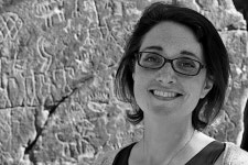 무료 이미지 : 검정색과 흰색, 사람들, 화이트, 사진술, 초상화, 검은, 단색화, 미소, 시원한 이미지, 안경, 아름다움, 감정, 흑백 사진... 