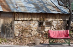 무료 이미지 : 표, 목재, 의자, 외양간, 흘리다, 현관, 시골집... 의자, 외양간, 흘리다, 현관, 시골집, 색깔, 뒤뜰, 가구, 인테리어... 