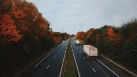 무료 이미지 : 선로, 아침, 운전, 수송, 저녁, 차량, 가을, 레인, 시즌, 하부 구조, 통제 된 고속도로 3264x1836 - - 124323 - 무료 이미지... 