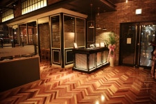 무료 이미지 : 목재, 레스토랑, 집, 실내의, 거실, 방, 조명, 뷔페, 인테리어 디자인, 견목, 재산, 로비, 나무 바닥, 옥외 구조물 5760x3840... 