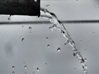 무료 이미지 : 분기, 눈, 작은 물방울, 하락, 액체, 젖은, 얼음, 흐름, 흐르는, 날씨, 붓는 것, 붓다, 배수, 파이프, 동결 1820x1365... 