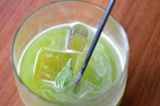 무료 이미지 : 과일, 식품, 생기게 하다, 레몬 에이드, 음주, 칵테일, 모히또, 점잖은 사람, 주스, 감귤류, 꽃 피는 식물, 육상 식물... 