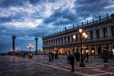 무료 이미지 : 지평선, 밤, 시티, 도시 풍경, 도심, 황혼, 저녁, 큰 광장, 경계표, 산, 베니스, 마르코, 마을 광장, 중심지, 피아제타... 