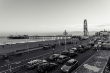 무료 이미지 : 바다, 연안, 수평선, 독, 검정색과 흰색, 지평선, 시티, 교각, 도시 풍경, 차량, 탑, 포트, 단색화, 하부 구조, 흑백 사진... 