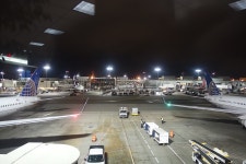 UA First Class LAX-SAT Via IAH (With Pics) - Airliners.net