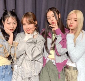 어트랙트 더기버스 피프티 피프티 사태 200억 바이아웃 논란 > 이슈 | 시보드 어트랙트 더기버스 피프티 피프티 사태 200억 바이아웃 논란