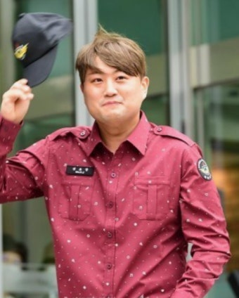 김호중 뺑소니 영상 공개 경찰 조사중 > 이슈 | 시보드 김호중 뺑소니 영상 공개 경찰 조사중