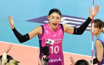 김연경의 결정적 역할, 흥국생명의 V-리그 우승 도전 > 기타 스포츠 | 시보드 김연경의 결정적 역할, 흥국생명의 V-리그 우승 도전