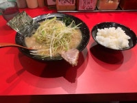 篠塚のラーメンブログVol.20『ラーメンショップ編』｜ビームス アウトレット あみ｜BEAMS 篠塚のラーメンブログVol.20... 