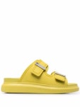 Alexander McQueen 오버사이즈 더블 스트랩 샌들 | 전 세계 럭셔리... 무료 반품 Alexander McQueen 오버사이즈 더블 스트랩 샌들 - Farfetch