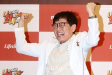 [덕샷] 이경규, 예능계 '화'의 아이콘 < 포토 < 기사본문 - 굿뉴스닷컴 [덕샷] 이경규, 예능계 '화'의 아이콘