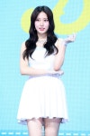 [덕샷] 위클리 조아, 우아한 황금 막내 < 포토 < 기사본문 - 굿뉴스닷컴 [덕샷] 위클리 조아, 우아한 황금 막내