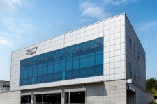 캐딜락, 26개 베이 갖춘 광주 서비스센터 신규 오픈 < 자율주행/모빌리티 < 기사본문 - 엠투데이 캐딜락, 26개 베이 갖춘 광주 서비스센터 신규 오픈