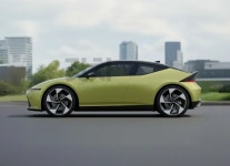 콘셉트 쓰리 기반 제작? 아이오닉 3 예상도 살펴보니... < 자율주행/모빌리티 < 기사본문 - 엠투데이 콘셉트 쓰리 기반 제작? 아이오닉 3 예상도... 