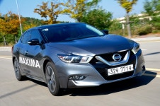 맥시마라는 이름을 붙일 가치가 있는가 < 리뷰 및 테스트 < 기사본문 - 오토헤럴드 맥시마라는 이름을 붙일 가치가 있는가